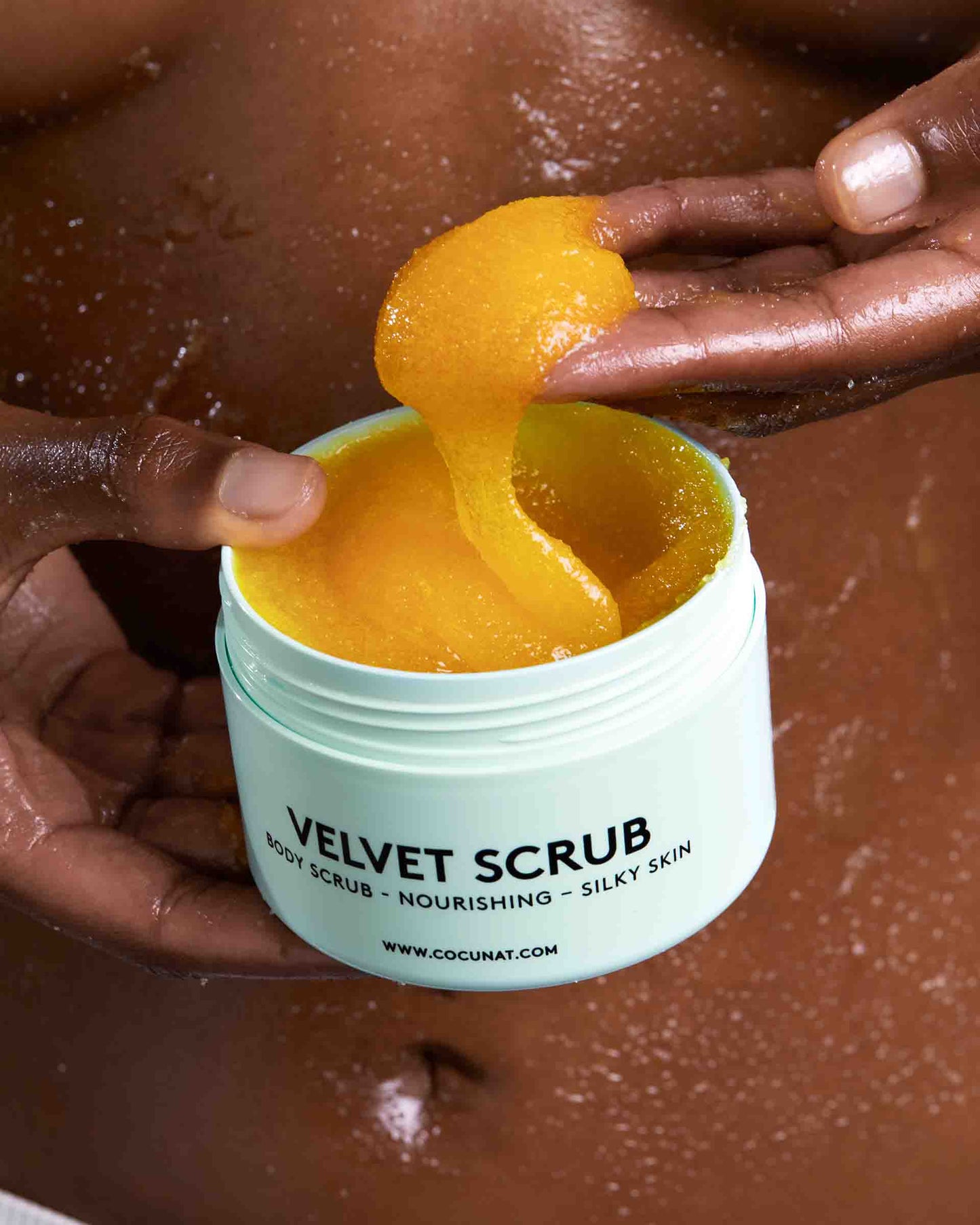 VELVET SCRUB